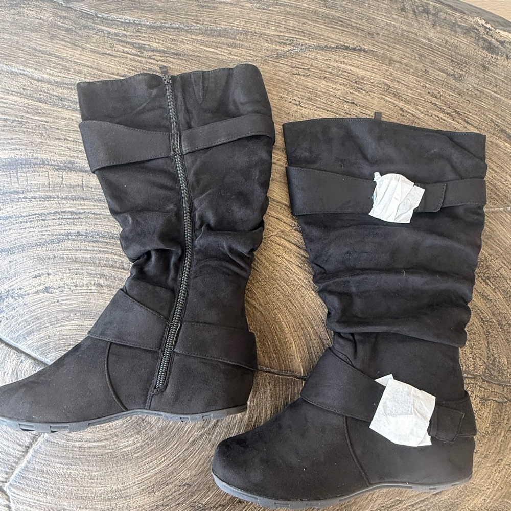 Journee Collection Stylish Black Women's Boots Size 9.5XWC
